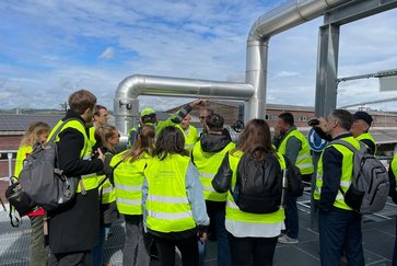 TeilnehmerInnen bei der Exkursion