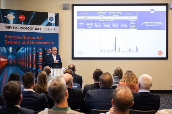 Seminarraum mit TeilnehmerInnen und Referent beim NEFI Technology Talk